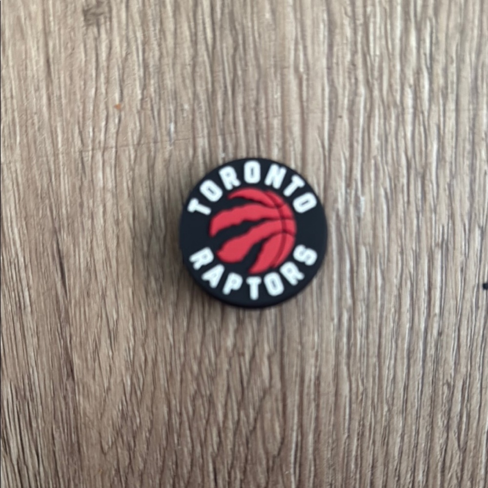 🎀20 for $15🎀 Crocs Jibbitz Toronto Raptors charm